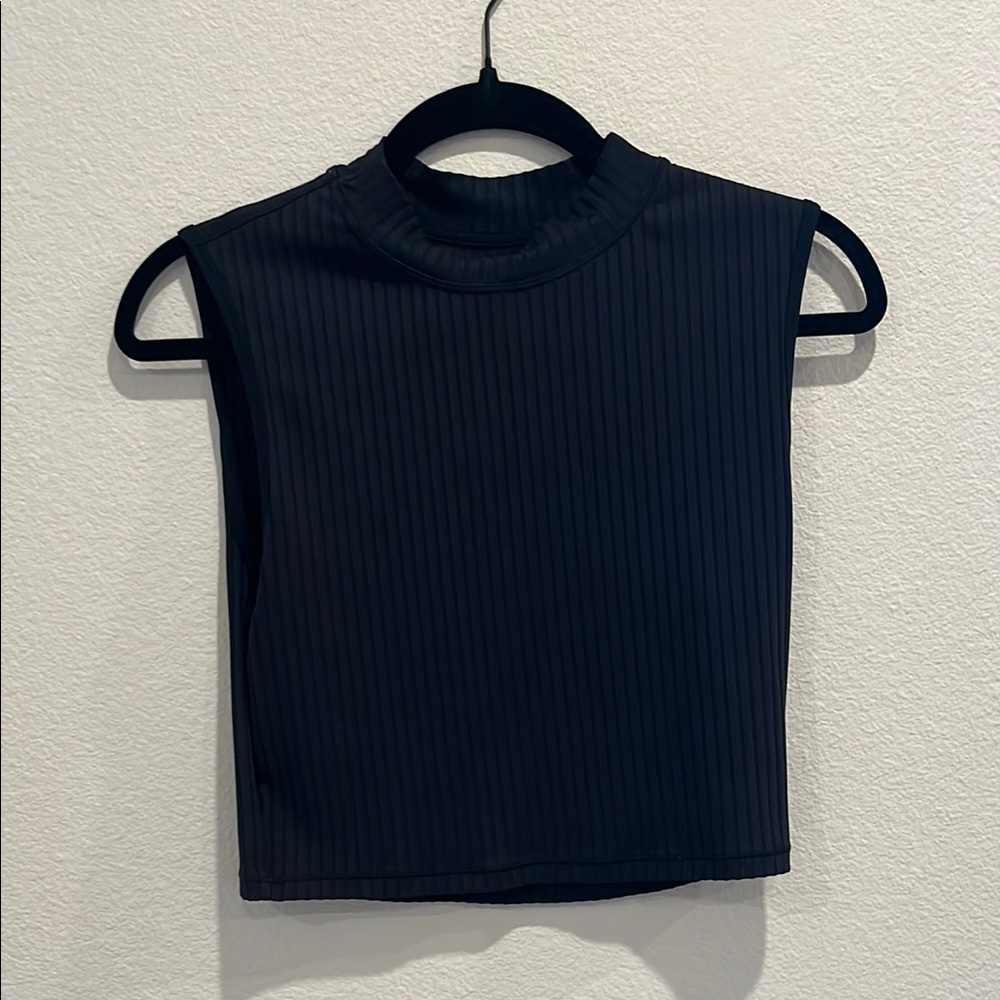 Athleta crop compression top